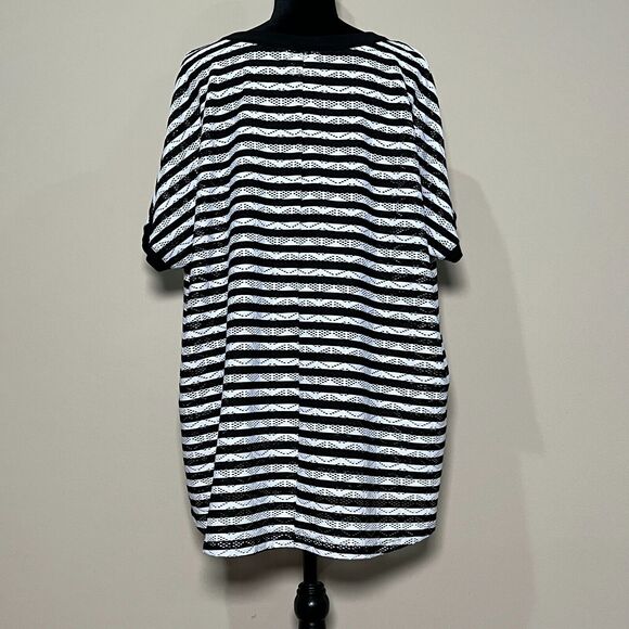 CJ Banks Blue White Striped Pullover V Neck 3/4 Button Short Sleeve Size 3X - Picture 2 of 10